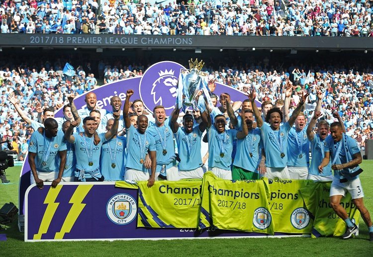 Hasil liga Inggris tadi malam menorehkan senyuman bagi Yaya Toure