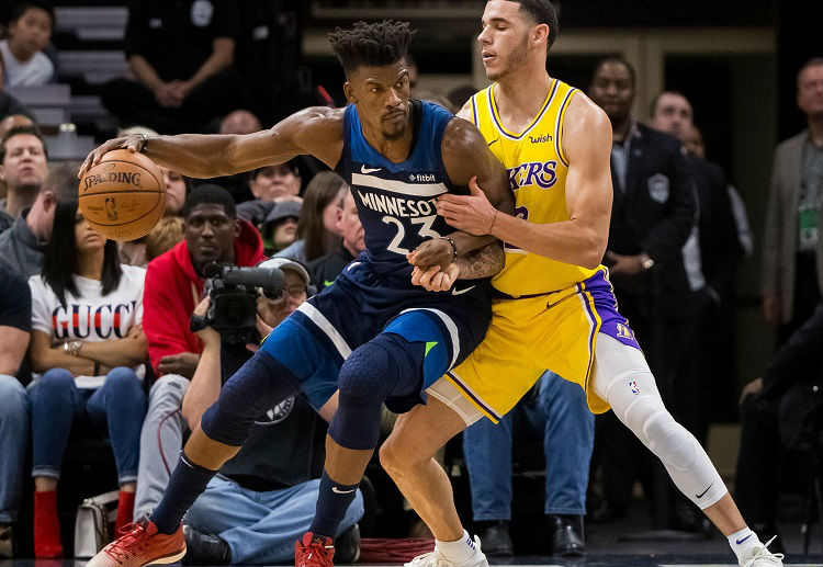 Jimmy Butler mencetak 32 poin saat mengalahkan Los Angeles Lakers.