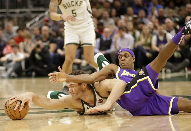 Kết quả tip cược bóng rổ NBA ngày 20/3: Milwaukee Bucks nhẹ nhành vượt Lakers