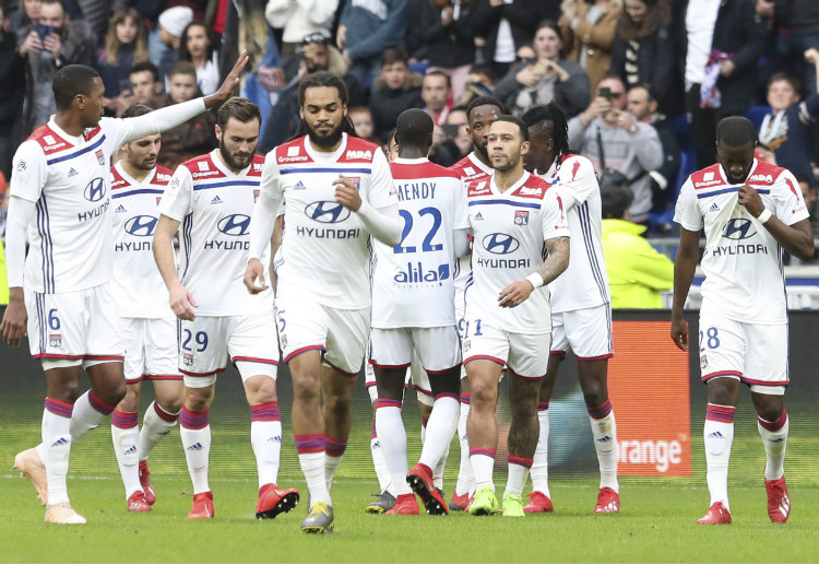 Emirates Cup: Lyon FC vẫn chưa có được sự ổn định và tập trung trong đợt giao hữu này.