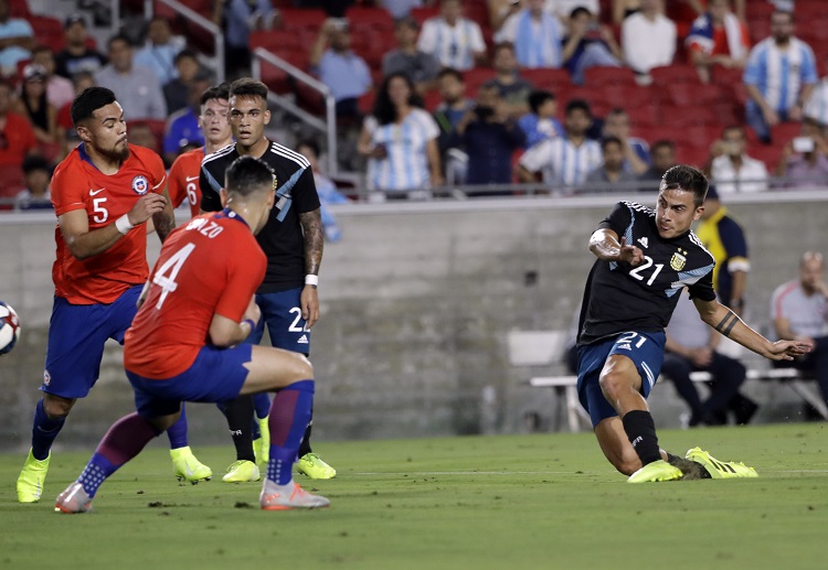 International Friendly: Phút 21, "tiểu Messi" lại làm chao đảo khung thành Chile