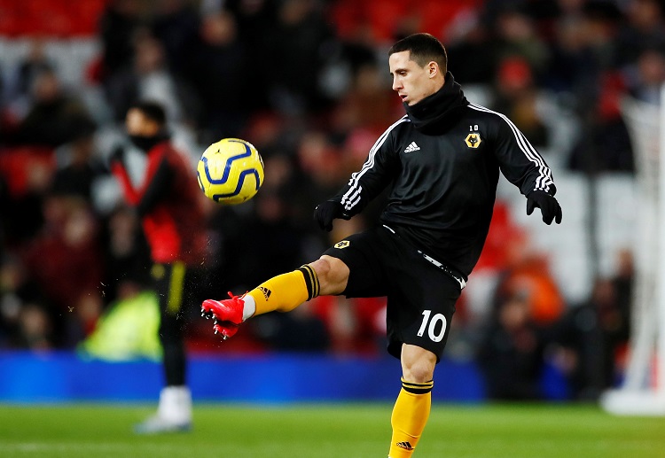 다니엘 포덴스는 1월 프리미어리그의 울버햄튼과 계약했다