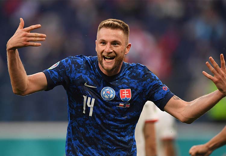 Seleberasi Pemain Slovakia setelah mencetak gol di gawang POlandia di Euro 2020