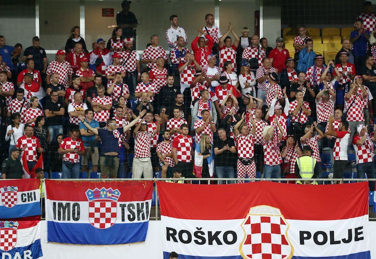 罗地亚的球员正在实施防守战术