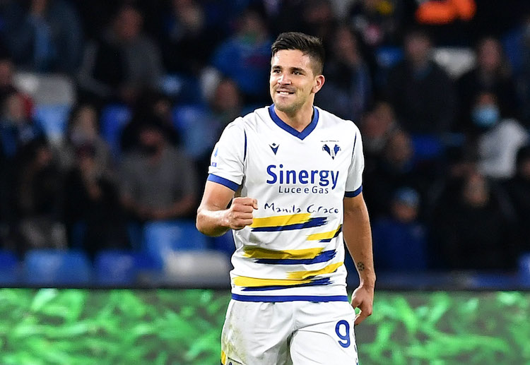 Giovanni Simeone cetak gol ke gawang Napoli di Serie A