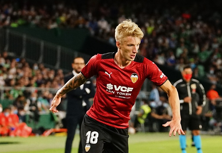 Daniel Wass in action during the La Liga match between Real Betis and Valencia CF