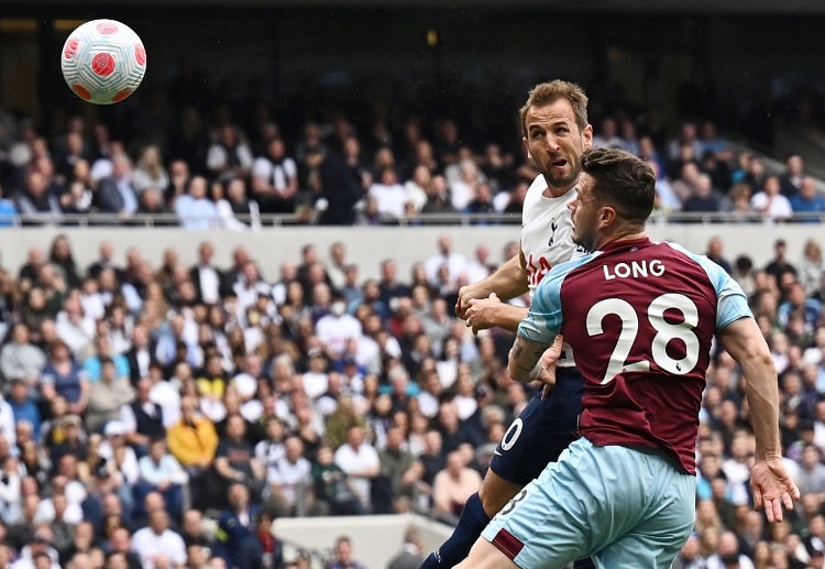 ဘန်လေ ကတော့ ပရီးမီးယားလိဂ် ၂ ပွဲဆက် အရှုံးနဲ့ အတူ အဆင့် ၁၈ နေရာကို ပြန်ဆင်းသွားခဲ့ရပြီး လက်ကျန် ၂ ပွဲမှာ မဖြစ်မနေ ရလဒ်ကောင်းဖို့ အရေးကြီးသွားခဲ့ပါတယ်။