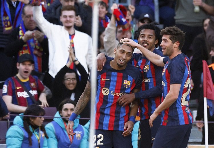 Barca xây chắc ngôi đầu trên BXH La Liga