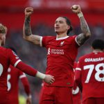 Liverpool đang xếp thứ nhất trên BXH Premier League