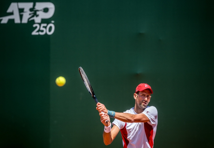 Novak Djokovic prepares for the French Open despite suffering a head injury in Italy last week