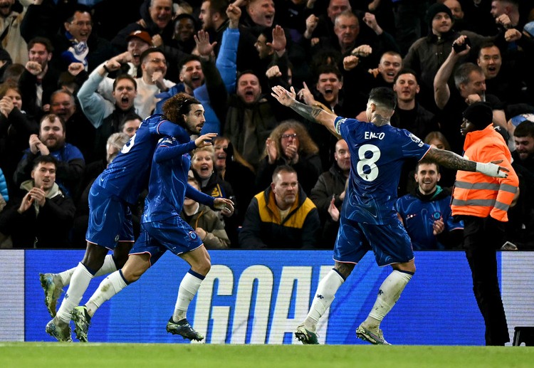 Premier League: Chelsea duy trì phong độ