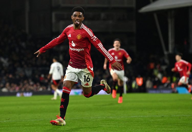 Amad Diallo aims to score for Manchester United against Leicester City in the FA Cup