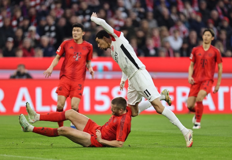 Bundesliga: Frankfurt lép vế hoàn toàn trước Bayern