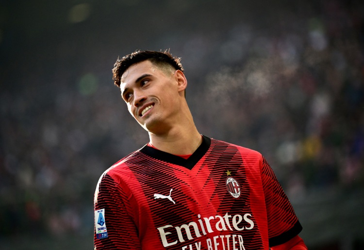 စီးရီးအေ ကလပ် ဂျူဗင်တပ်စ် ကတော့ မန်ချက်စတာစီးတီးက စိတ်ဝင်စားနေတဲ့ ညာနောက်ခံလူ နီကိုလို ဆာဗိုနာကို စာချုပ်သစ်ချုပ်ဆိုဖို့ နီးစပ်နေပြီ ဖြစ်ကြောင်း Tuttomercatoweb က ဖော်ပြခဲ့ပါတယ်။