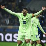 စီးရီးအေ ထိပ်သီး ဂျူဗင်တပ်စ် ကတော့ ကာတာလိုနီးယားမှာ ဆက်နေလိုတဲ့ ဘာစီလိုနာ ဗဟိုနောက်ခံလူ ရော်နယ် အာရူဟိုကို ခေါ်ယူဖို့ လက်မလျှော့သေးကြောင်း El Nacional က ဖော်ပြခဲ့ပါတယ်။