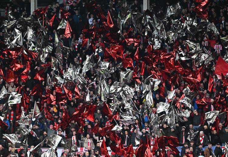 선덜랜드 팬들은 2025-26 프리미어리그 시즌을 앞두고 전력을 다해 팀을 응원할 것이다