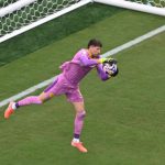 世俱杯 科贝尔屡献扑救，多特首战守住平局。