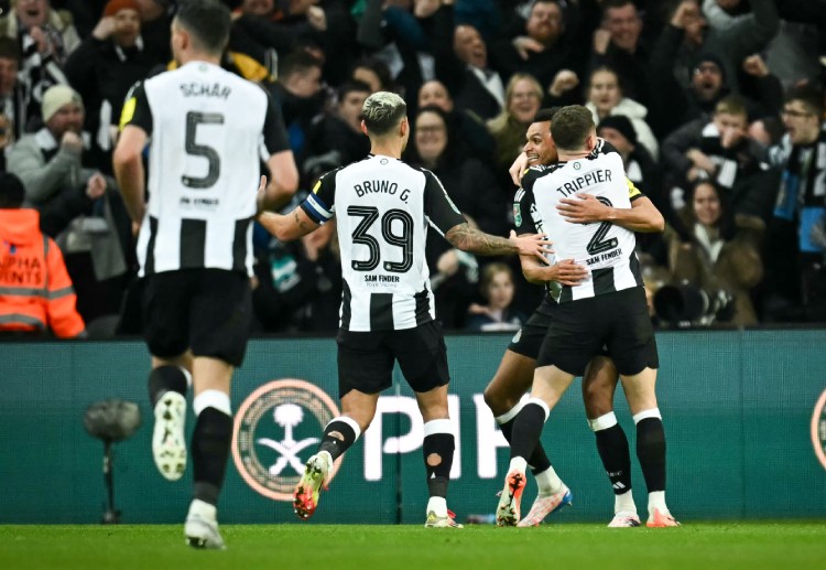 นิวคาสเซิล ยูไนเต็ด ปัดตกข้อเสนอ หงส์แดง พรีเมียร์ลีก 2025