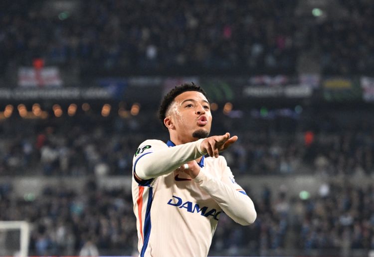 တစ်ချိန်တည်းမှာပဲ ပရီးမီးယားလိဂ် ကလပ် နော့တင်ဟမ်ဖောရက်စ် ကလည်း ဆန်ချိုကို ကြားဖြတ် ခေါ်ယူဖို့ ကြံစည်နေကြောင်း သတင်းတွေ ထွက်နေပါတယ်။