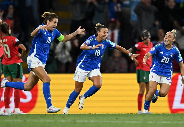 欧锦赛 意大利的吉雷利，过去五场打入四球，成为进攻主力。