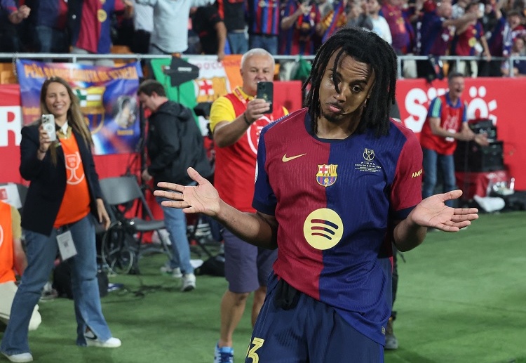 ပြင်သစ် နောက်ခံလူ ဂျူးလ်စ် ကွန်ဒေး ကတော့ လာလီဂါ ကလပ် ဘာစီလိုနာနဲ့ ၂၀၃၀ ခုနှစ် အထိ စာချုပ်သက်တမ်းတိုးသွားမယ်လို့ သိရပါတယ်။