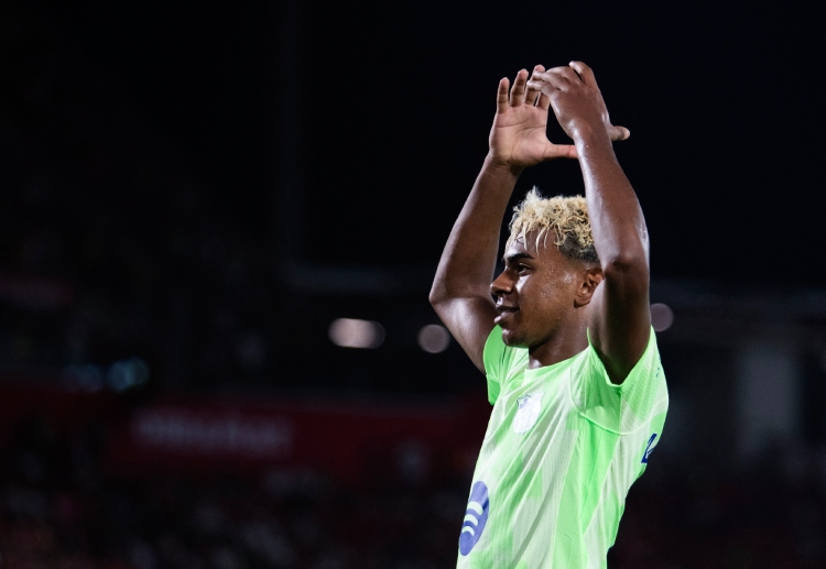 ဘာစီလိုနာဟာ လာလီဂါ ရာသီ အဖွင့်ပွဲစဉ် အဖြစ် မာယော့ကာနဲ့ ကစားခဲ့ရာမှာတော့ ၀-၃ ဆိုတဲ့ ရလဒ်နဲ့ ပြတ်ပြတ်သားသား အနိုင်ရခဲ့ပါတယ်။