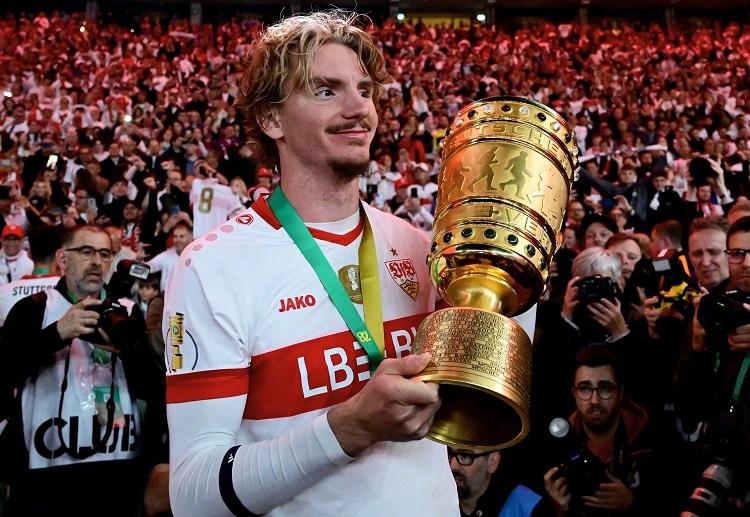 ဒါပေမယ့်လည်း ဘွန်ဒက်စ်လီဂါမှာ ခြေစွမ်းပြတဲ့ ကစားသမားတွေဟာ ပရီးမီးယားလိဂ် မှာ ဆိုရင်တော့ ရုန်းကန်ရတတ်တာကြောင့် စောင့်ကြည့်ရဦးမှာပါ။