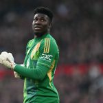 အိုနာနာဟာ ကိပ်ဗာဒီနဲ့ ကစားခဲ့တဲ့ ကမ္ဘာ့ဖလား ခြေစစ်ပွဲမှာ ပါဝင် ကစားပေးခဲ့ပြီး သူရဲ့ အမှားကြောင့်ပဲ ကင်မရွန်းက မထင်မှတ်ပဲ ရှုံးပွဲ တွေ့ခဲ့ရပါတယ်။