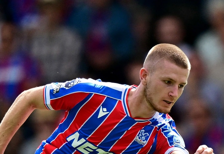 ယူနိုက်တက်ဟာ ပရီးမီးယားလိဂ် ကလပ် ဘရိုက်တန်က ကားလို့စ် ဘယ်လီဘာ့နဲ့ ခရစ္စတယ်ပဲလေ့စ်က အဒမ် ဝှာတန် တို့ကို ပစ်မှတ် စာရင်းထဲမှာ ထည့်သွင်းထားကြောင်း သိရပါတယ်။