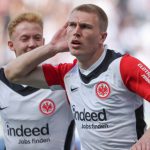 Bundesliga: Frankfurt vẫn đang thi đấu rất khó chịu