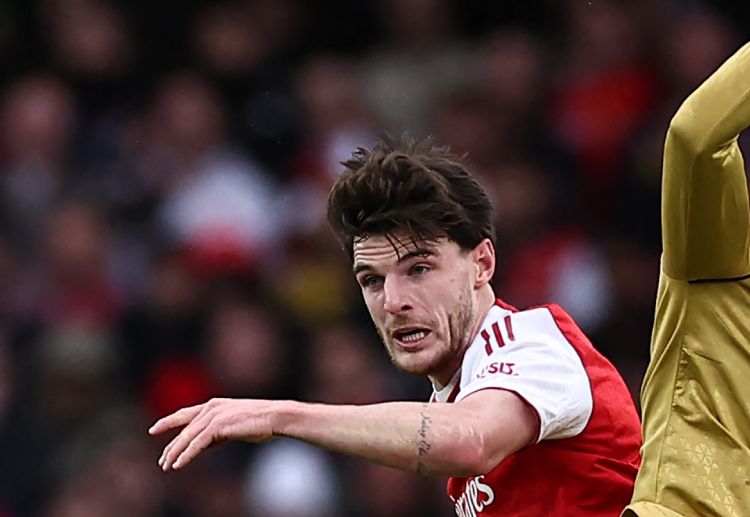 英超联赛  赖斯因伤无法坚持，被梅里诺换下。