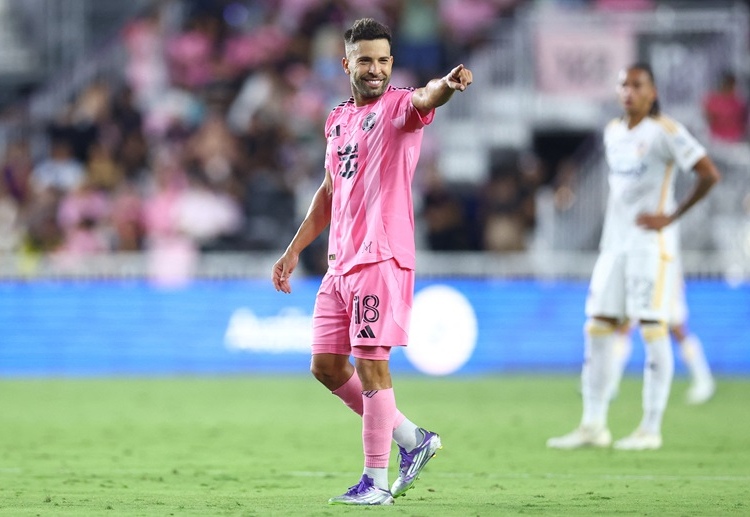 ယော်ဒီ အဲလ်ဘာက လာမယ့် ၂၀၂၇ ခုနှစ် အထိ မေဂျာလိဂ် ကလပ်နဲ့ စာချုပ်သက်တမ်း ကျန်ရှိနေသူ ဖြစ်ပါတယ်။