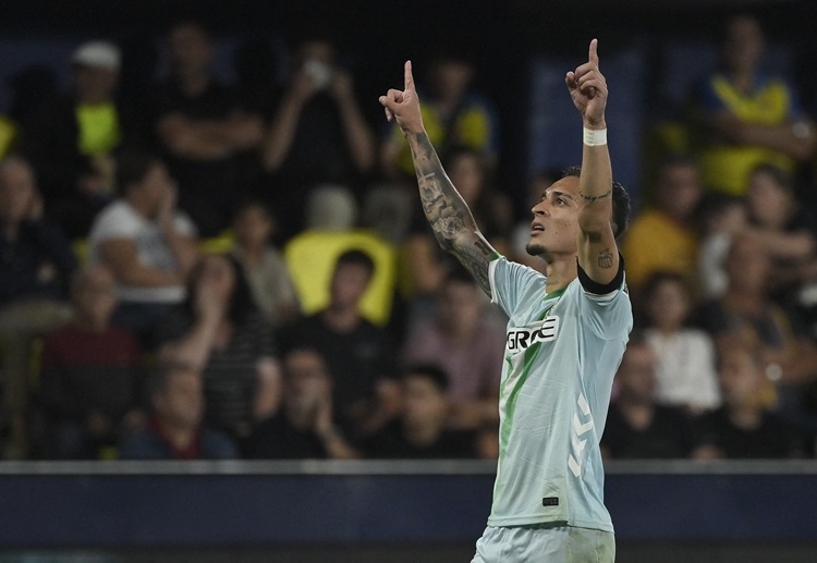 西甲联赛 攻进绝平球