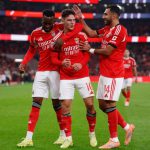 Benfica thi đấu trận thứ năm vòng phân hạng Champions League chạm trán Ajax
