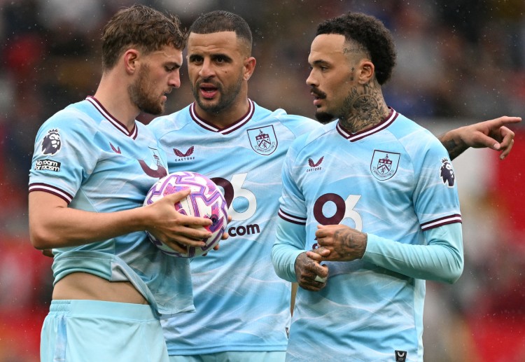 ဘန်လေ ကတော့ လိဒ်စ်နဲ့ ဝုဗ် တို့ကို အနိုင်ရပြီးနောက် ပရီးမီးယားလိဂ် အမှတ်ပေးဇယားကို ဦးဆောင်နေတဲ့ အာဆင်နယ် ကိုတော့ အိမ်ကွင်းမှာပဲ ၀-၂နဲ့ ရှုံးနိမ့်ထားခဲ့ပါတယ်။