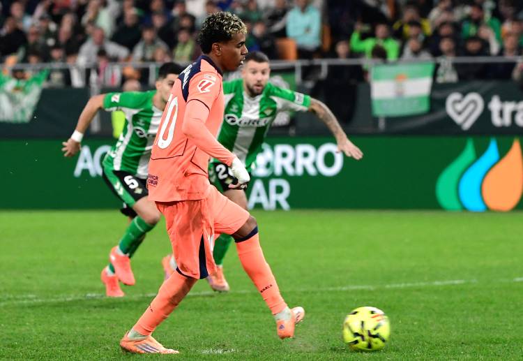 Barcelona giành 3 điểm ở trận đấu gặp Real Betis vòng 16 La Liga