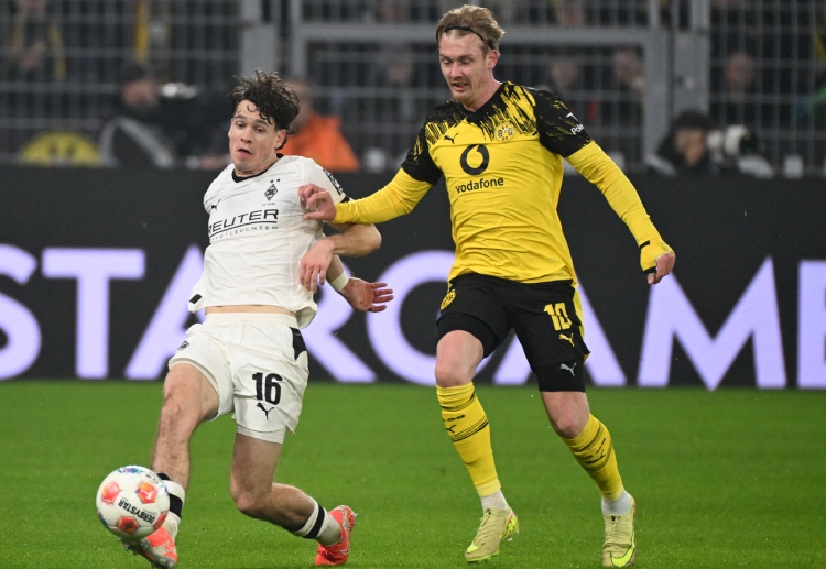 Monchengladbach thua trên sân khách trước Dortmund ở vòng 15 Bundesliga