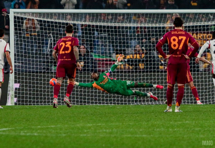 Skor akhir Serie A: Napoli 2-2 AS Roma