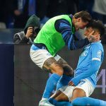 意甲联赛 阿利松·桑托斯禁区边缘轰出一记重炮，助那不勒斯将比分追至2比2。