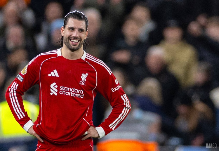 英超联赛 利物浦中场索博斯洛伊近期状态火热，连续两场比赛破门，成为中场最大亮点。