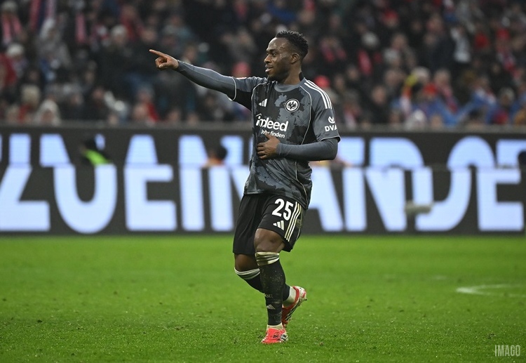 德甲联赛 法兰克福凭借博卡特与卡利穆恩多的进球，将比分顽强追至2比3。