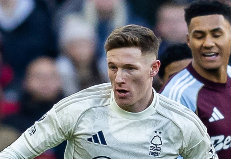 ဒါကြောင့် ယူနိုက်တက်မှာ ငွေကြေး လုံလုံလောက်လောက် ရှိနေရင်တောင် ပရီးမီးယားလိဂ် ထိပ်သီး အသင်းကြီးတိုင်းက အန်ဒါဆန်ကို မျက်စိကျနေတာကြောင့် ခေါ်ယူနိုင်ဖို့ မလွယ်ကူပါဘူး။