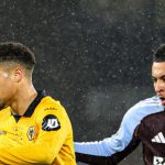 英超联赛 阿斯顿维拉客场0比2意外不敌狼队，赛后维拉球员难掩失落情绪。