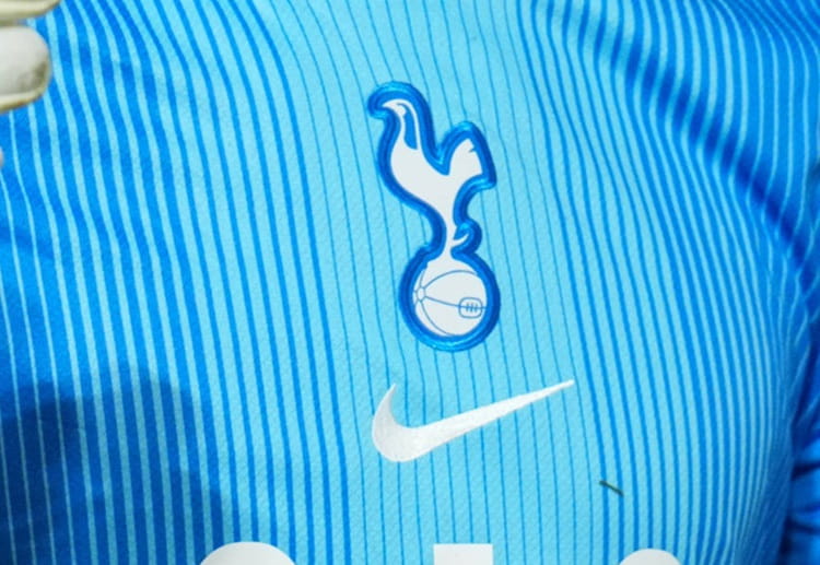 ပိုချက်တီနိုဟာ ၂၀၁၆-၂၀၁၇ ဘောလုံးရာသီတုန်းက စပါးကို ပရီးမီးယားလိဂ် ဒုတိယနေရာနဲ့ ကလပ် အသင်း သမိုင်းတစ်လျှောက် အမှတ်အများဆုံး ရအောင် စွမ်းဆောင်ပေးခဲ့သူ ဖြစ်ပါတယ်။