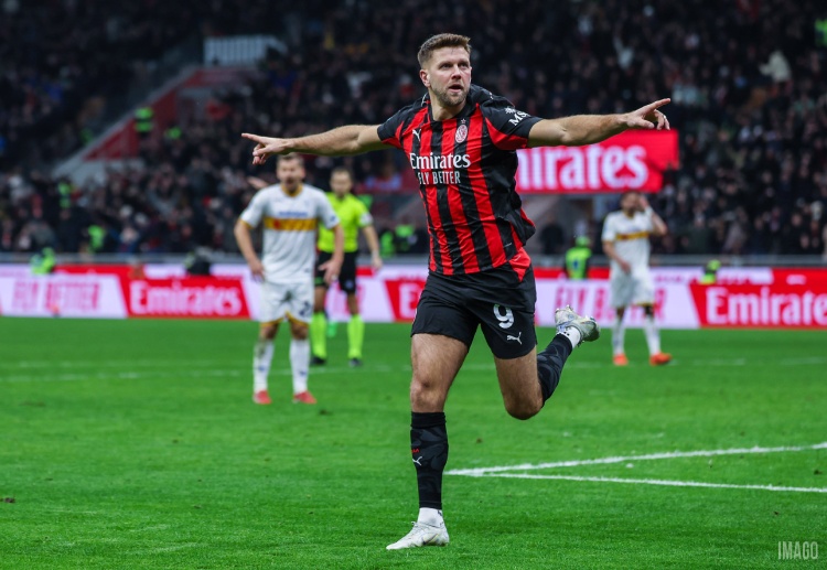 အေစီမီလန်ဟာ ဒီရာသီ စီးရီးအေ ပွဲစဉ် ၂၈ ပွဲမှာ ရမှတ် ၆၀ ရရှိထားပါတယ်။