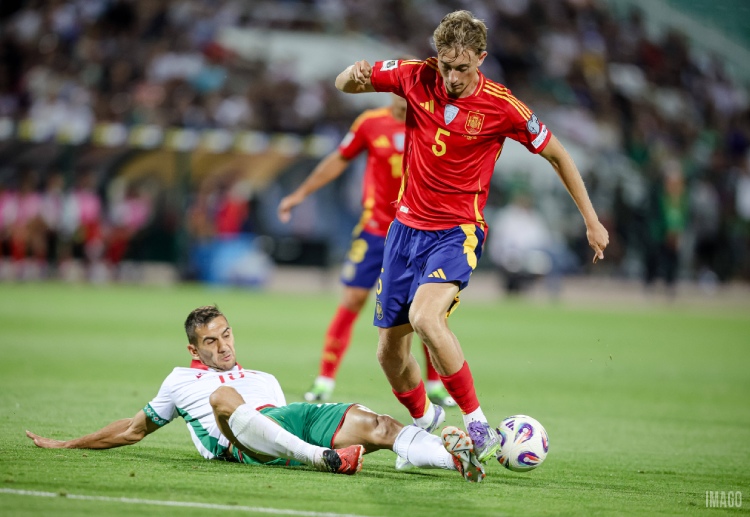 ဒါ့အပြင် စပိန် အသင်းဟာ ၂၀၂၆ ကမ္ဘာ့ဖလားမှာ ချန်ပီယံ ဖြစ်ဖို့ ရေပန်းအစားဆုံး အသင်း အဖြစ်လည်း သတ်မှတ်ခံထားရပါတယ်။