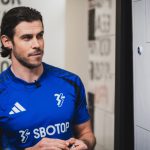 တကယ်တော့ ပရီးမီးယားလိဂ် ကလပ် မန်ယူနိုက်တက်ရဲ့ ကမ်းလှမ်းမှုဟာ ရီးရဲလ်မက်ဒရစ်ရဲ့ စံချိန်တင် ပြောင်းရွှေ့ကြေး ယူရို သန်း ၁၀၀ ထက်တောင် ပိုများခဲ့ပါတယ်။