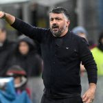 အီတလီ လက်ရွေးစင် အသင်းဟာ ပြီးခဲ့တဲ့ ၂၀၁၈ နဲ့ ၂၀၂၂ ကမ္ဘာ့ဖလား တွေမှာ ဆွီဒင်၊ မြောက်မက်ဆီဒိုးနီးယား တို့နဲ့ ရှုံးထွက်အဆင့် ပွဲစဉ်တွေမှာ ရှုံးခဲ့တာကြောင့် ပြိုင်ပွဲနဲ့ ၂ ကြိမ် ဆက်တိုက် လွဲချော်ခဲ့ရတာပါ။