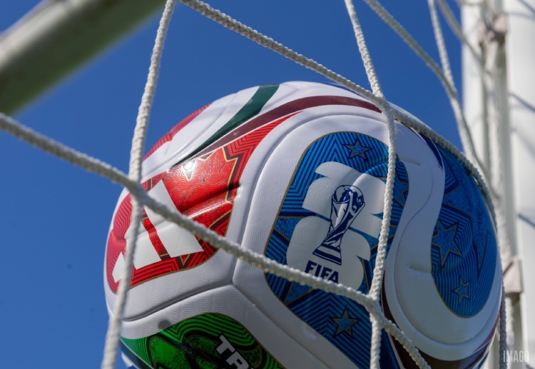 ဒါကြောင့် သူဟာ ကမ္ဘာ့ဖလား သမိုင်းတစ်လျှောက် လူစားဝင် ကစားသမား တစ်ဦးရဲ့ အမြန်ဆုံး သွင်းဂိုး အဖြစ် မှတ်တမ်းဝင်သွားခဲ့ပါတယ်။