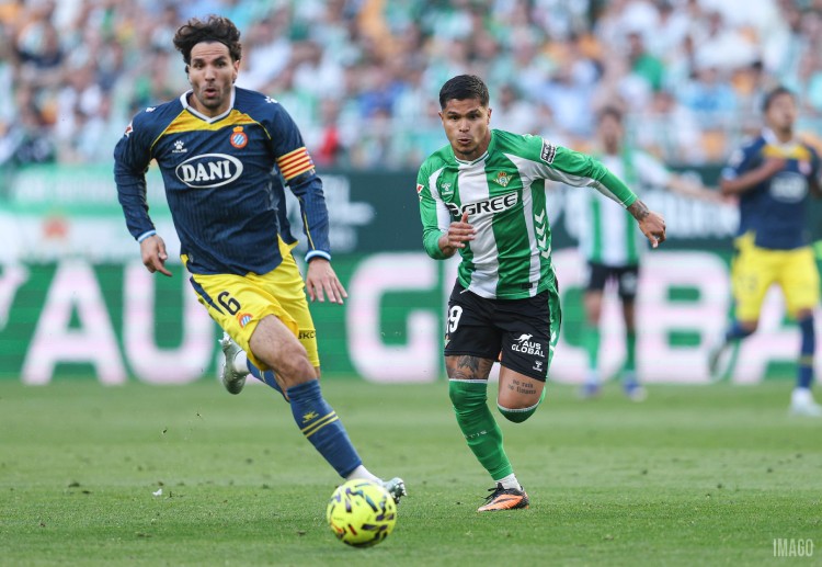 西甲联赛 皇家贝蒂斯在主场与西班牙人战成0比0平局，错失冲击欧冠席位的良机。